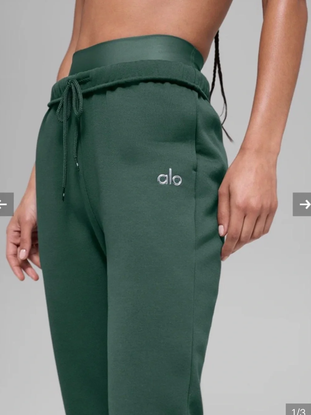 ALO Yoga Accolade Joggers Sweatpants in Forest Green Sz Medium